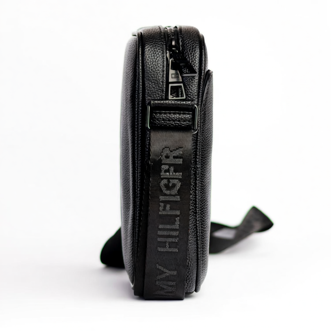 Tommy Hilfiger Men's Black Crossbody Bag