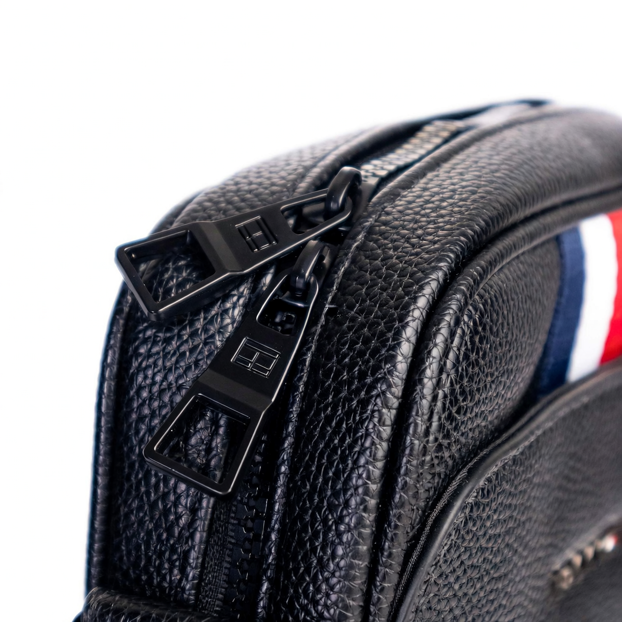 Tommy Hilfiger Men's Black Crossbody Bag