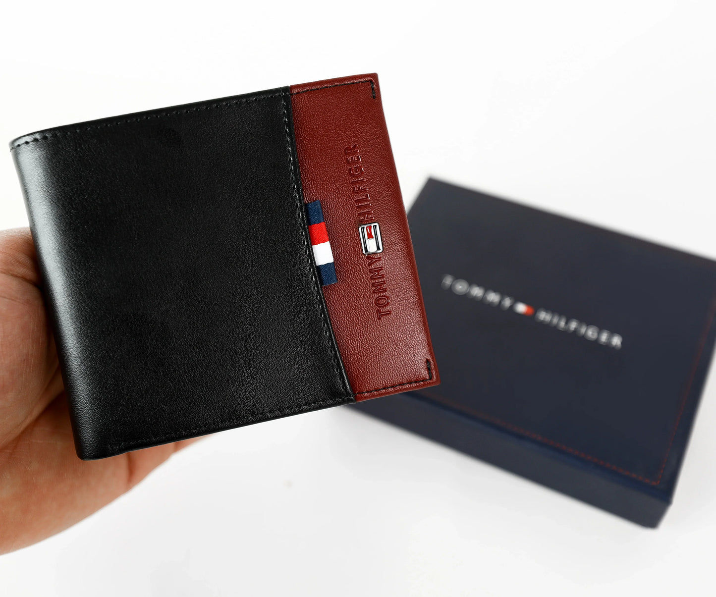 TH Black Leather Bifold Wallet For Men