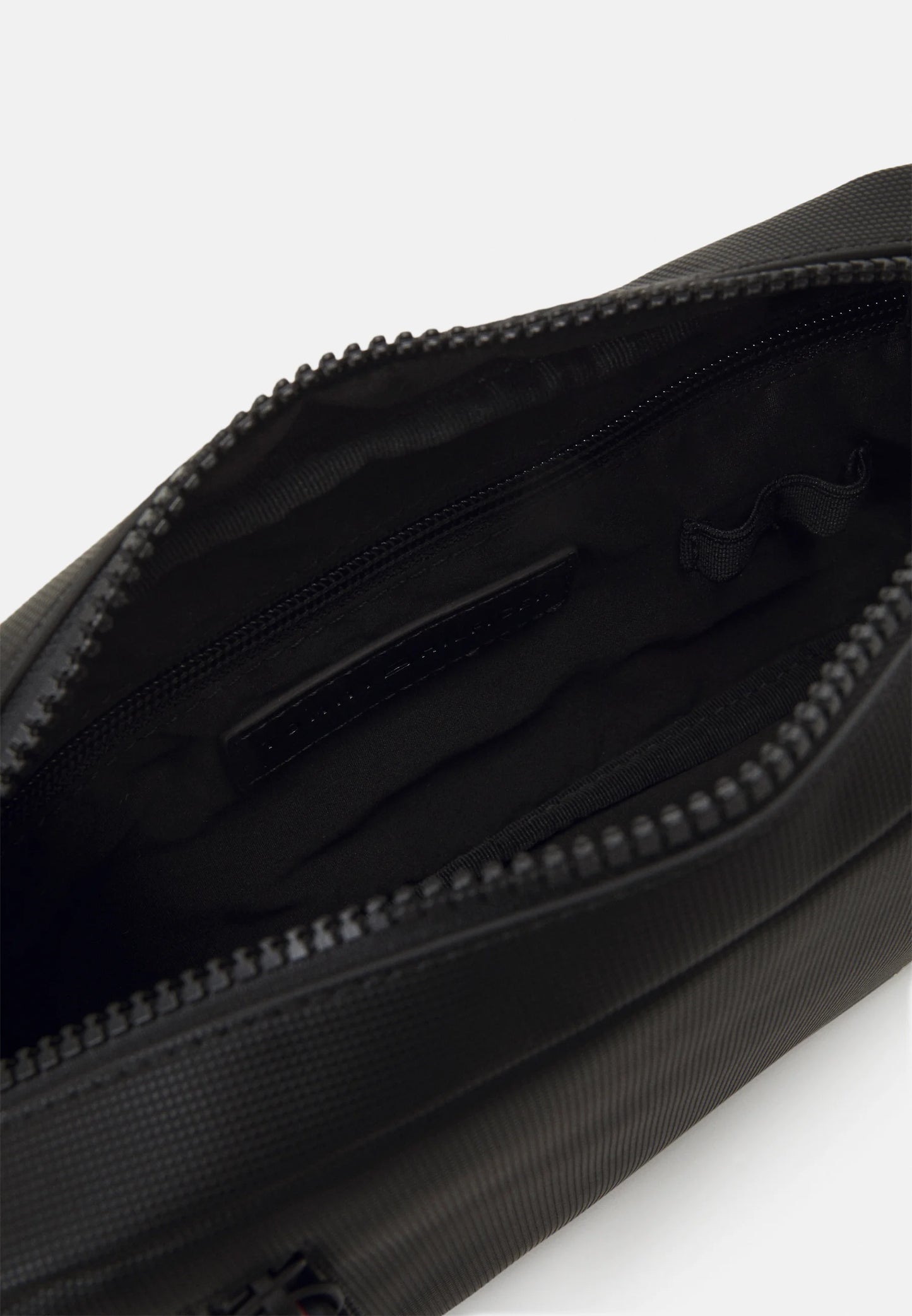 Tommy Hilfiger REPORTER UNISEX - Cross body bag - black