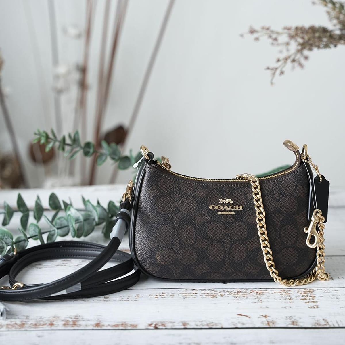 Coach Gold Walnut Black Women Shoulder Bag Cv933