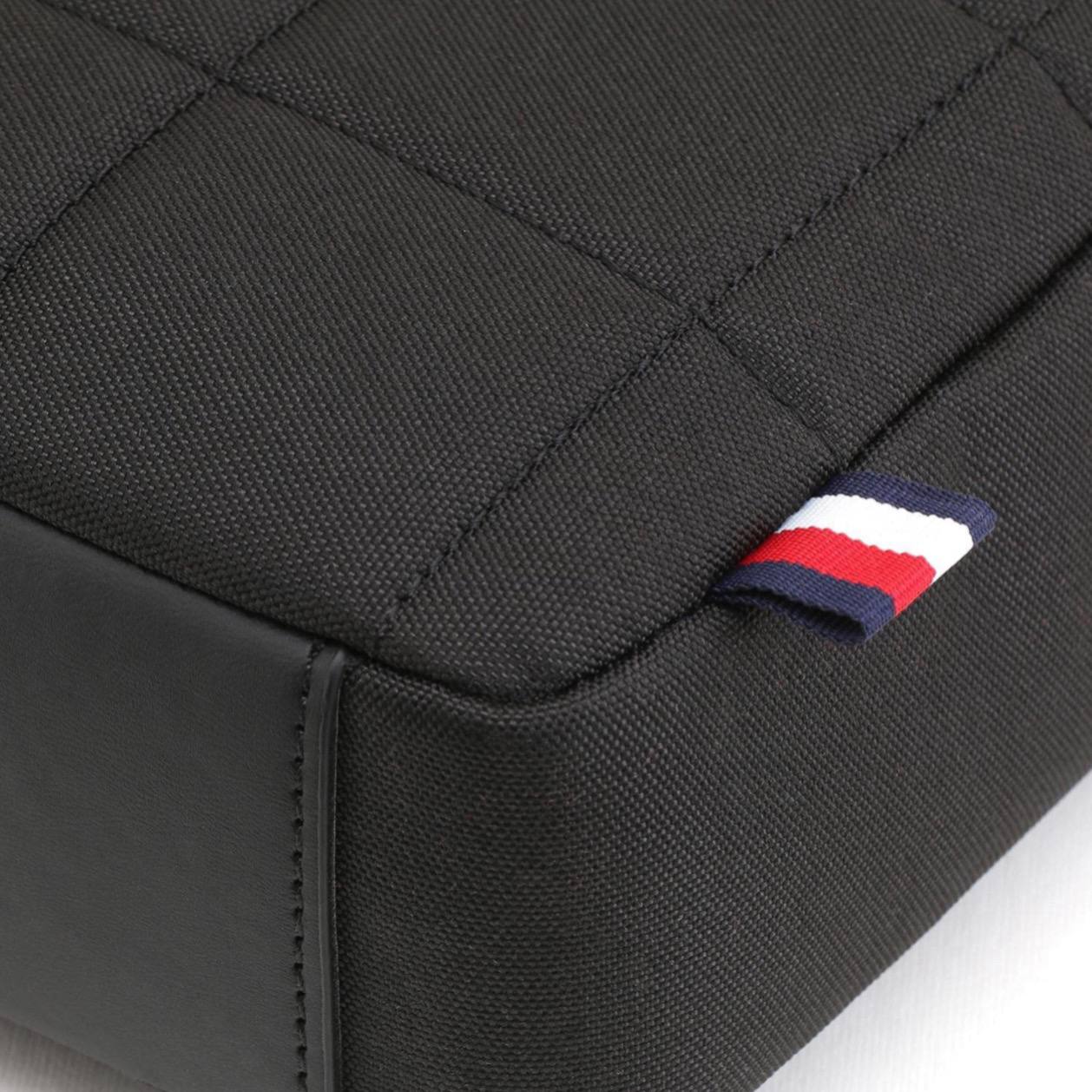 Original Tommy Hilfiger crossbody bag