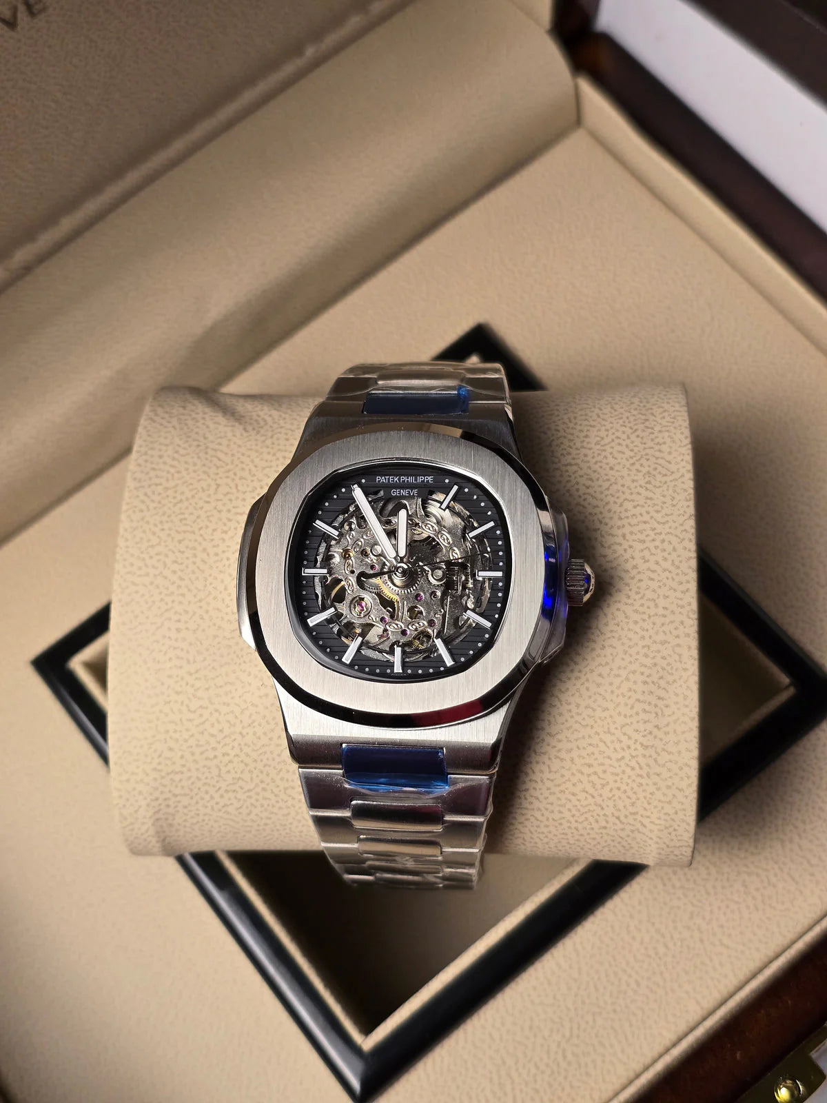 Patek Philippe Nautilus Mirror Original