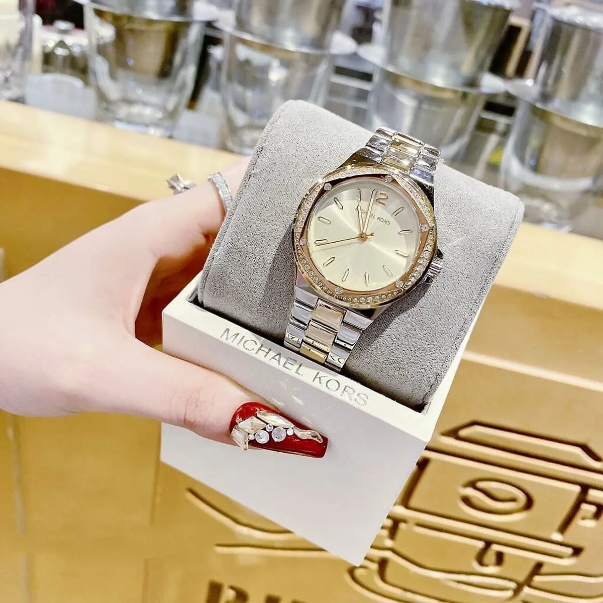 M&K Women's