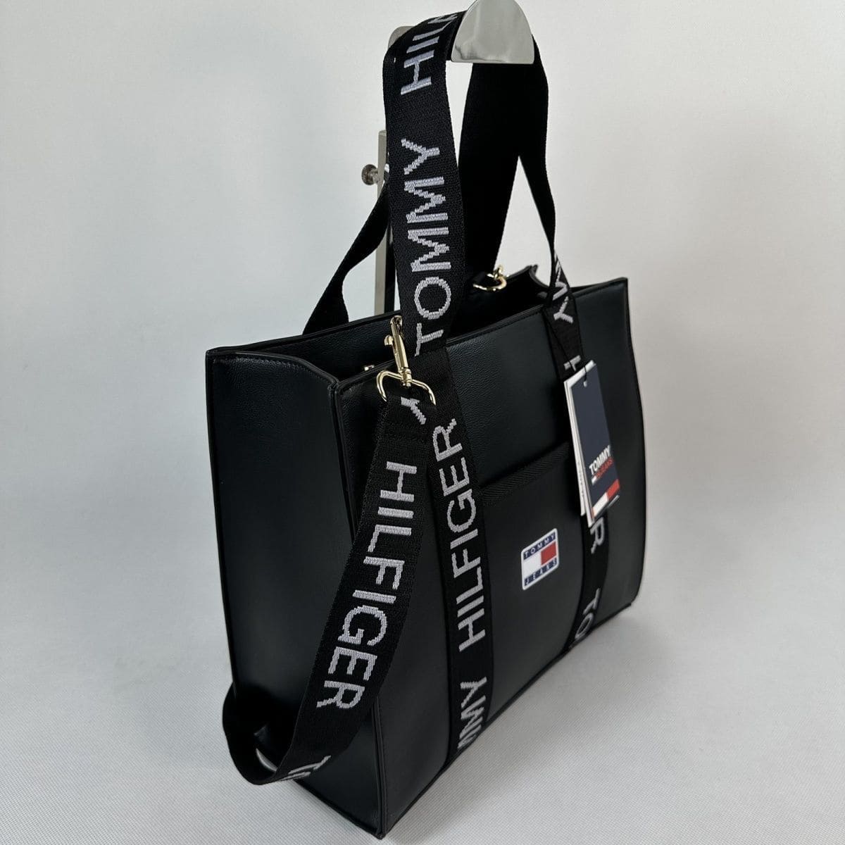 Tommy Hilfiger Black Women Handbag