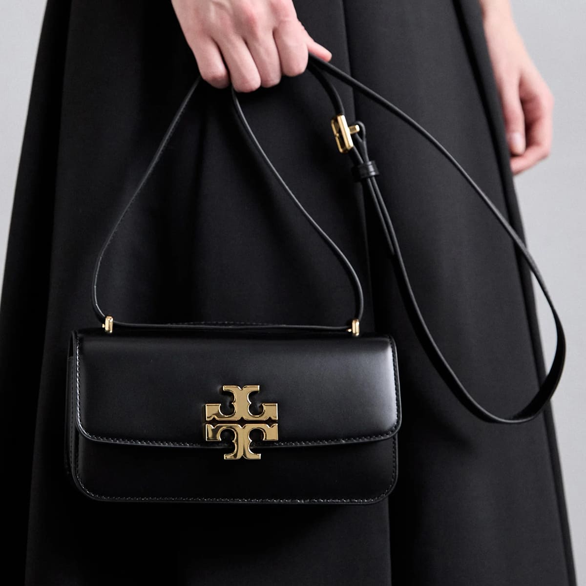 Tory Burch Black Women Shoulder Bag 158734 001